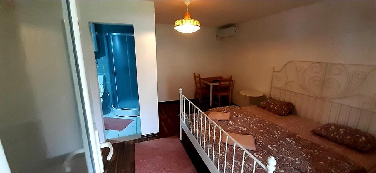 Kır Evi Domacinstvo Cikic *
