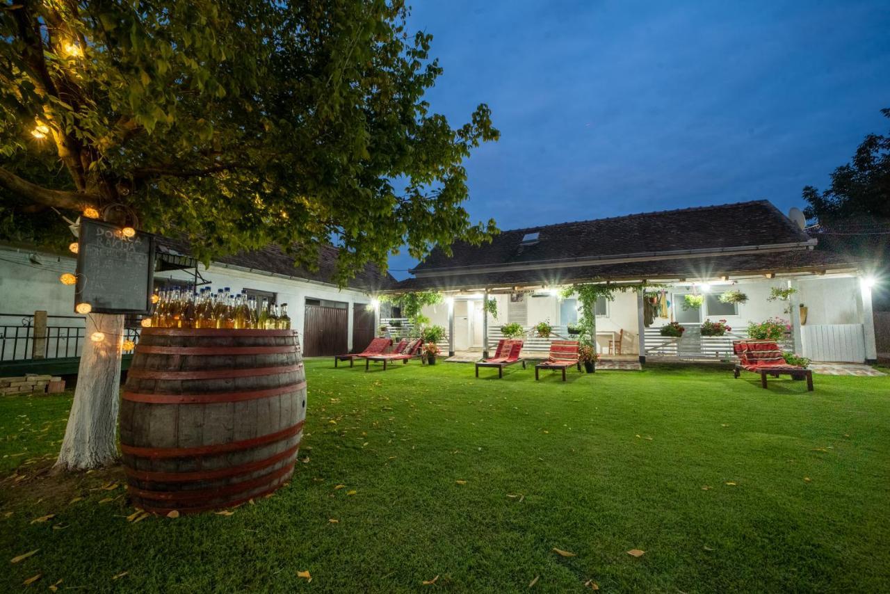 Country house Domacinstvo Cikic *